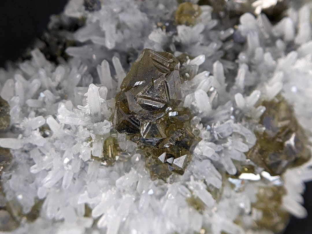 スファレライト② 純閃亜鉛鉱 水晶 ブルガリア産 鉱物標本