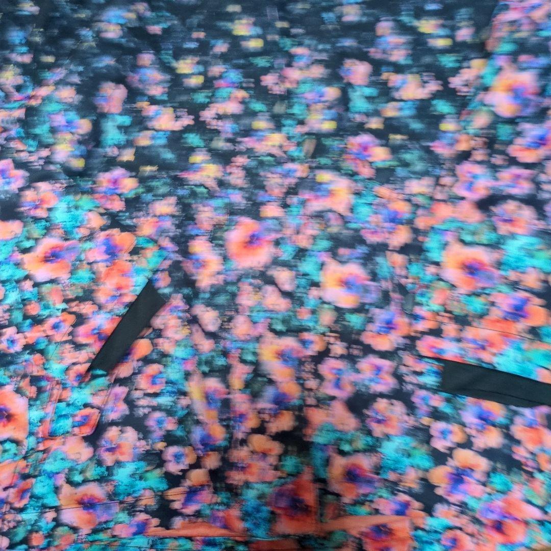 【美品】ROXY　スノボウェア　上下セット　L　小花柄　ベージュ