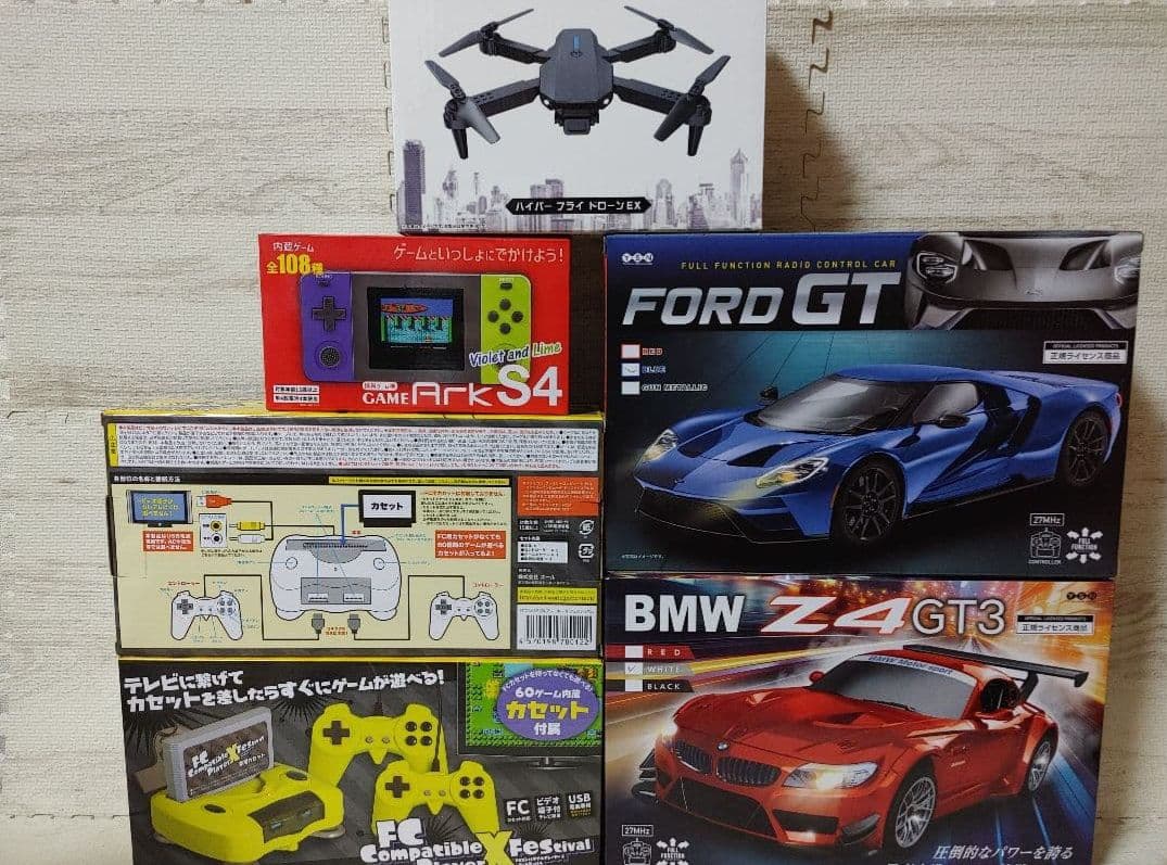 新品　ラジコン　ドローン　FCコンパチブルプレーヤー　ArkS4　ゲーム機本棚