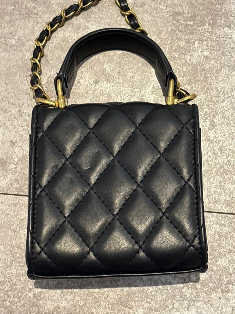 【期間限定お値下げ】CHANEL ノベルティ ブラックレザーショルダーバッグ