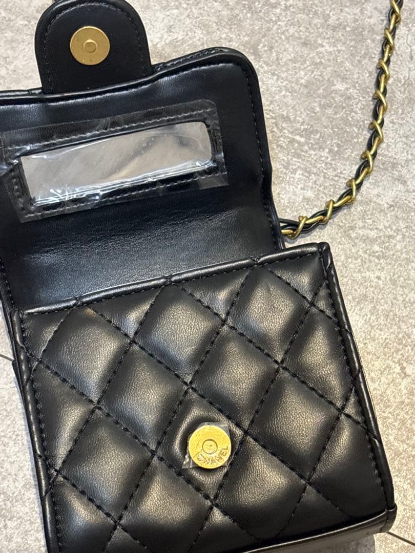 【期間限定お値下げ】CHANEL ノベルティ ブラックレザーショルダーバッグ