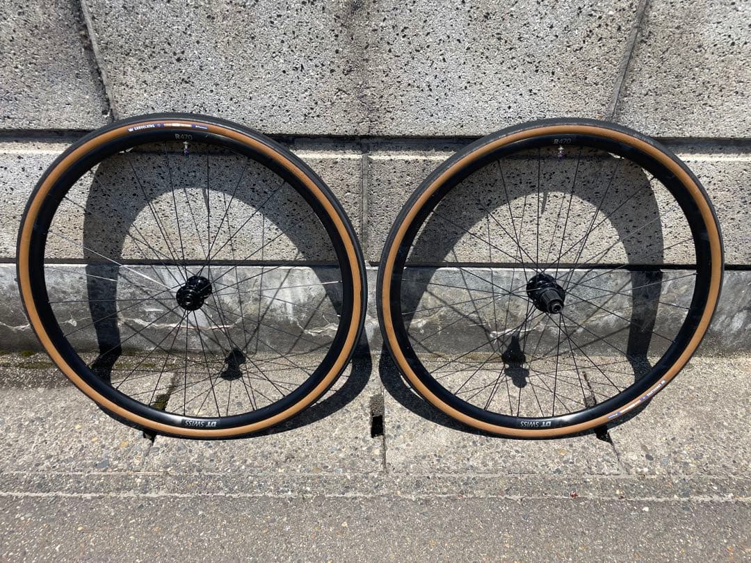 DT Swiss R470 タイヤ付 GravelKing 30c チューブレス