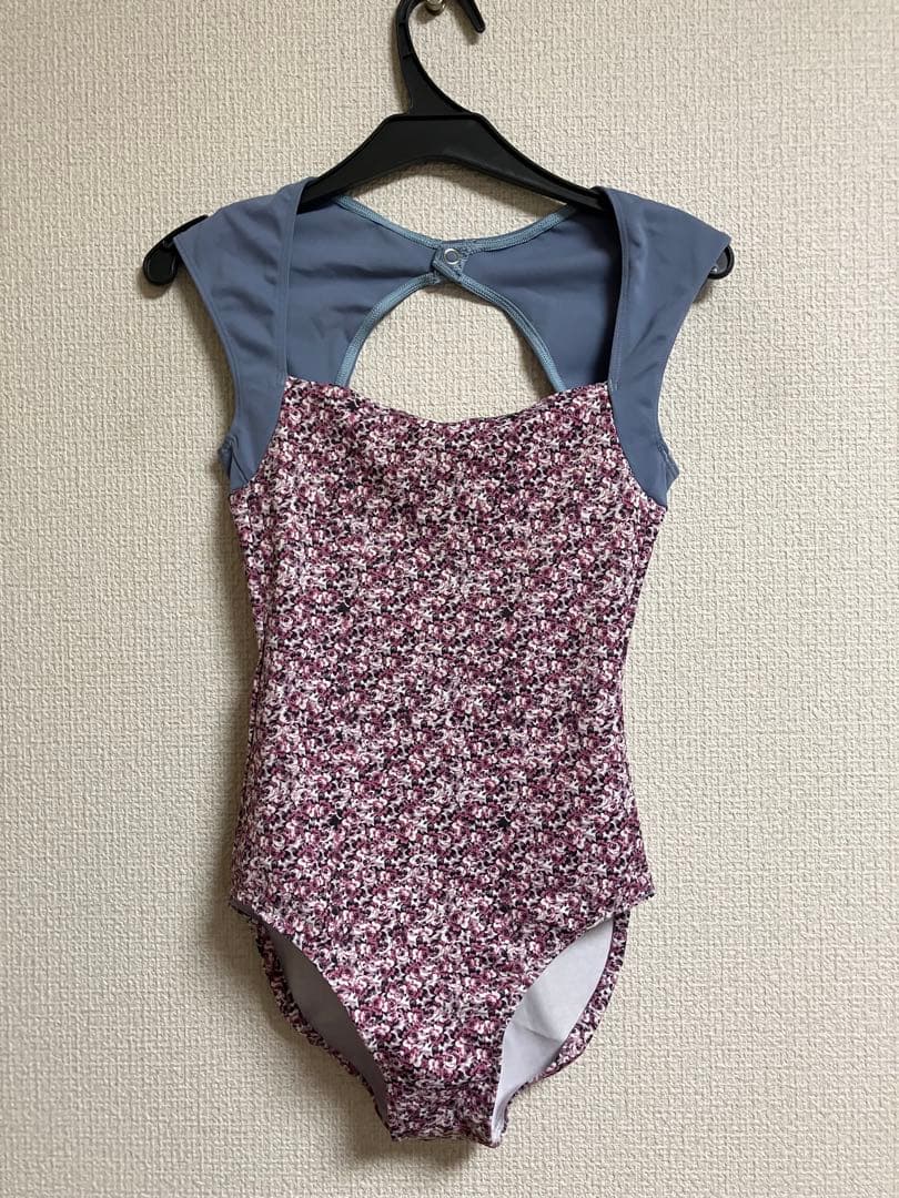 スティナ Stina レオタード 、Pサイズ、 プティローズ柄、新着、美品