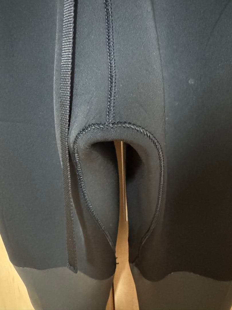 【美品】Fellow ウェットスーツ L ブラック　ラバータイプ　クラシック