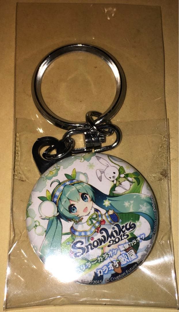 初音ミク  MIKU 2015 雪ミク カラオケ 缶バッジキーホルダー