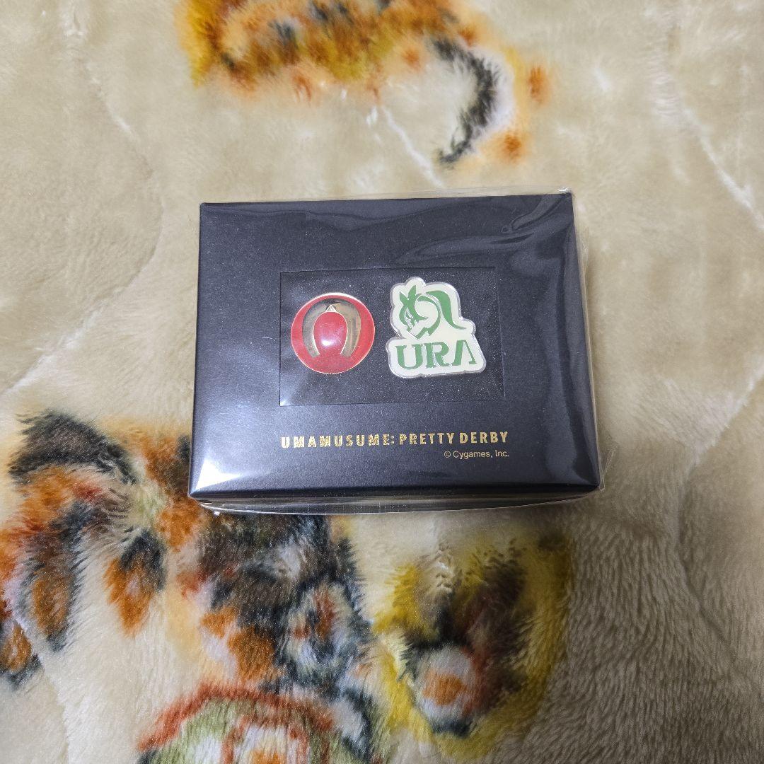ウマ娘　公式ピンバッジ　トレーナーVer