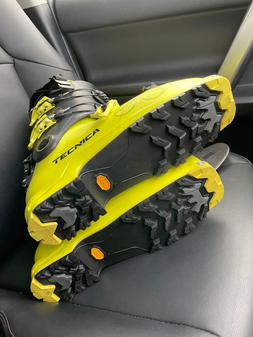 テクニカ ZERO G TOUR PRO 28.5