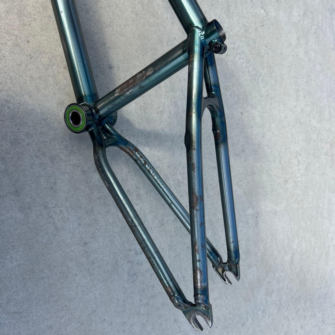 自転車本体 KINK TACTIC FRAME/ BMX