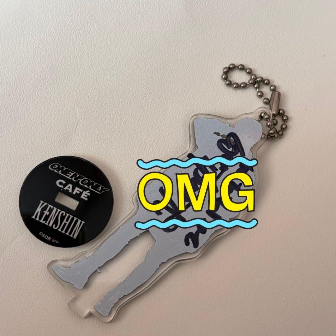 上村謙信サイン入り アクリルスタンド