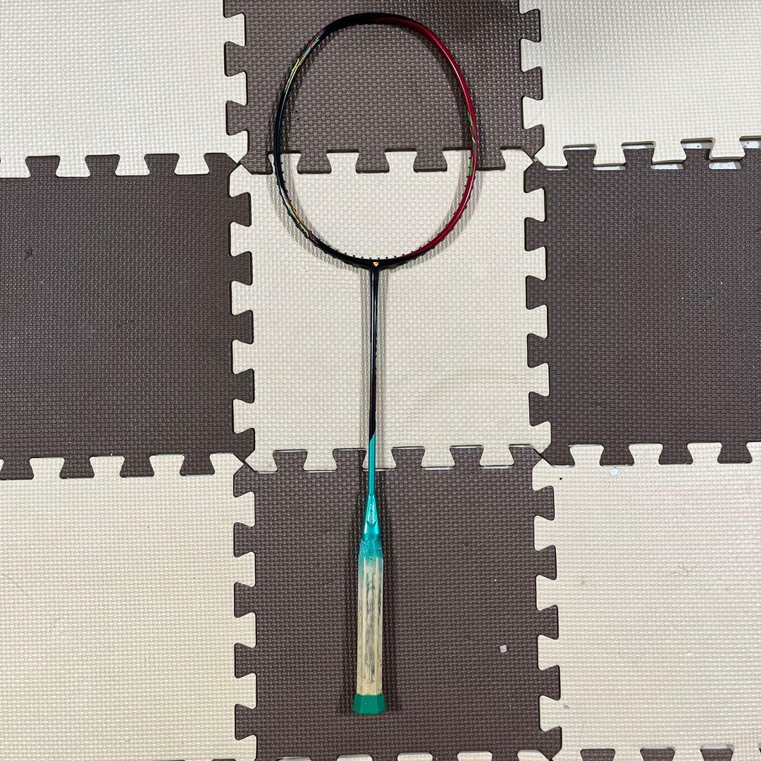 バドミントンラケット アストロクス88D廃盤