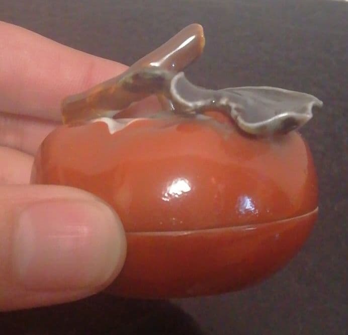 十二代　酒井田柿右衛門作　柿形　香合　共箱　共布　茶道具