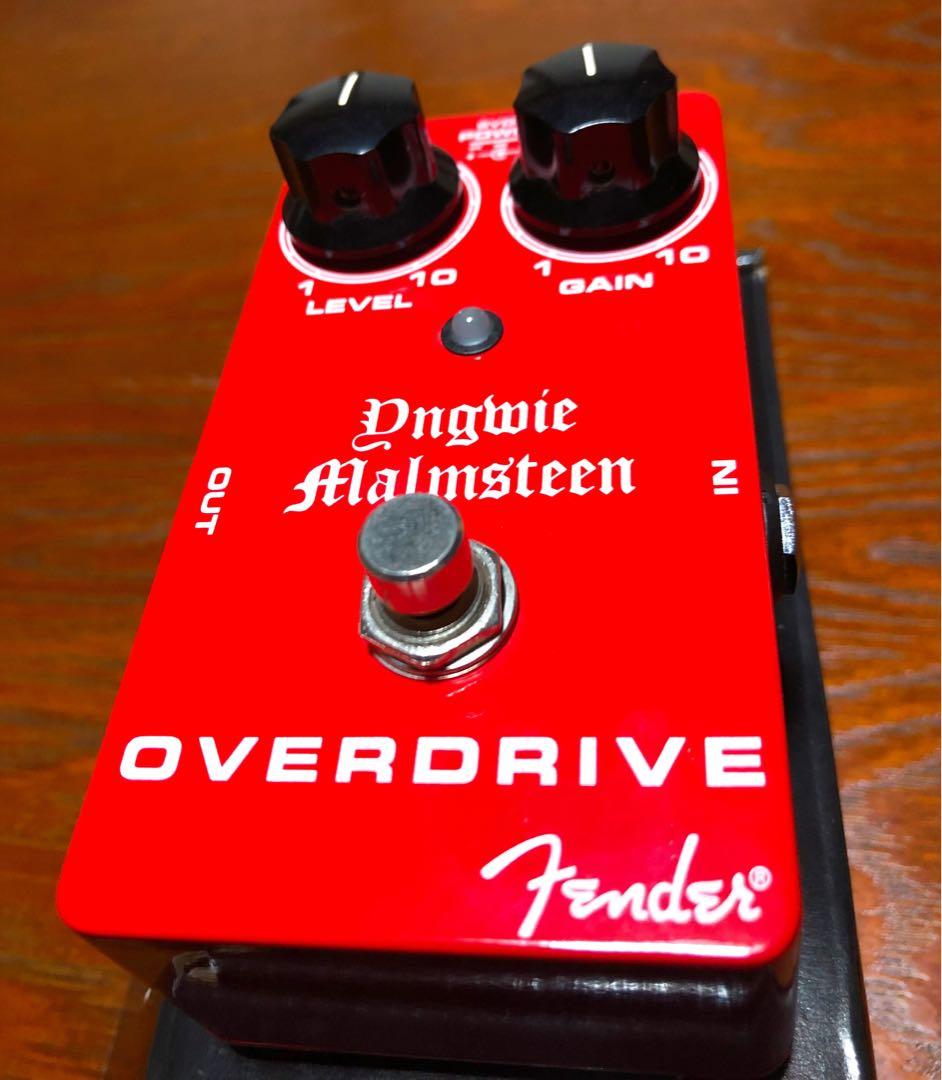 ギター Fender Yngwie Malmsteen Overdrive