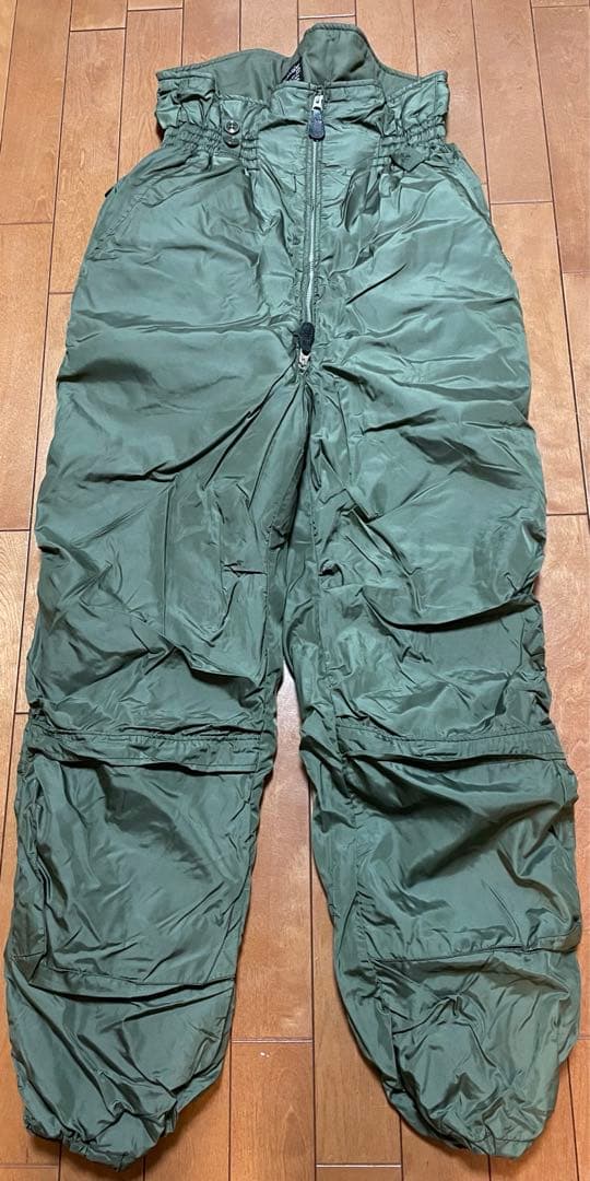 美品　米軍フライトパンツ　防寒　サバゲー　ミリタリー