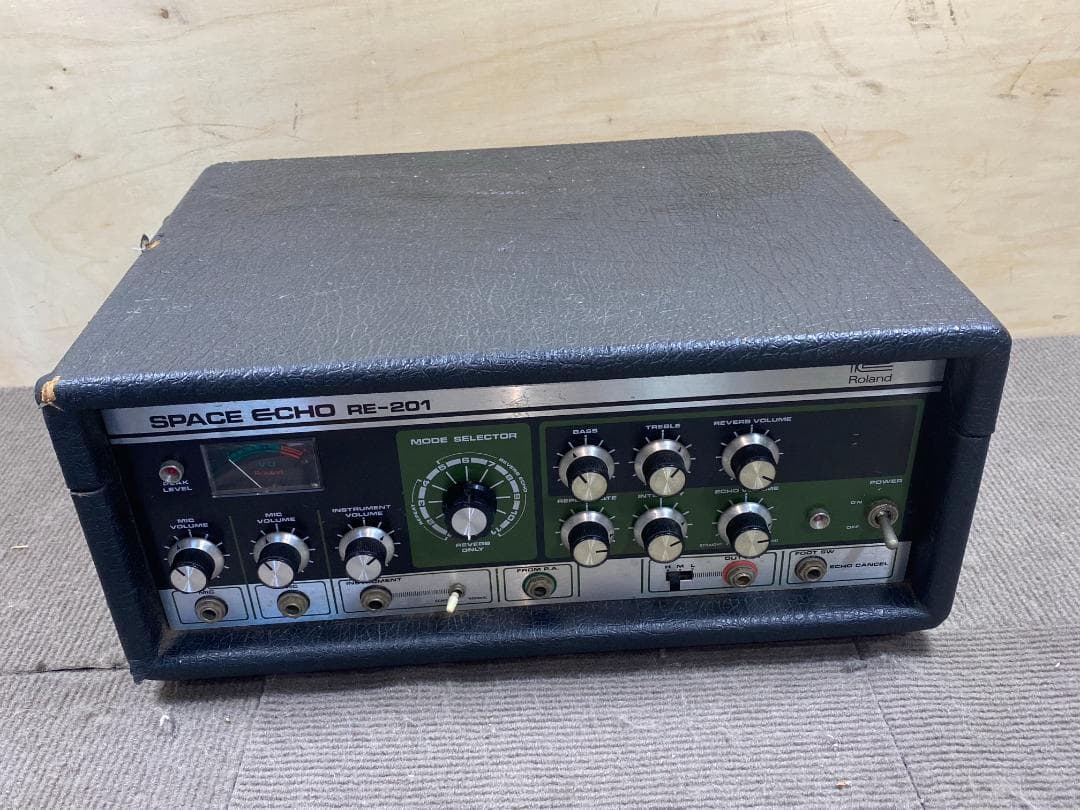 ギター 20 Roland space echo RE-201