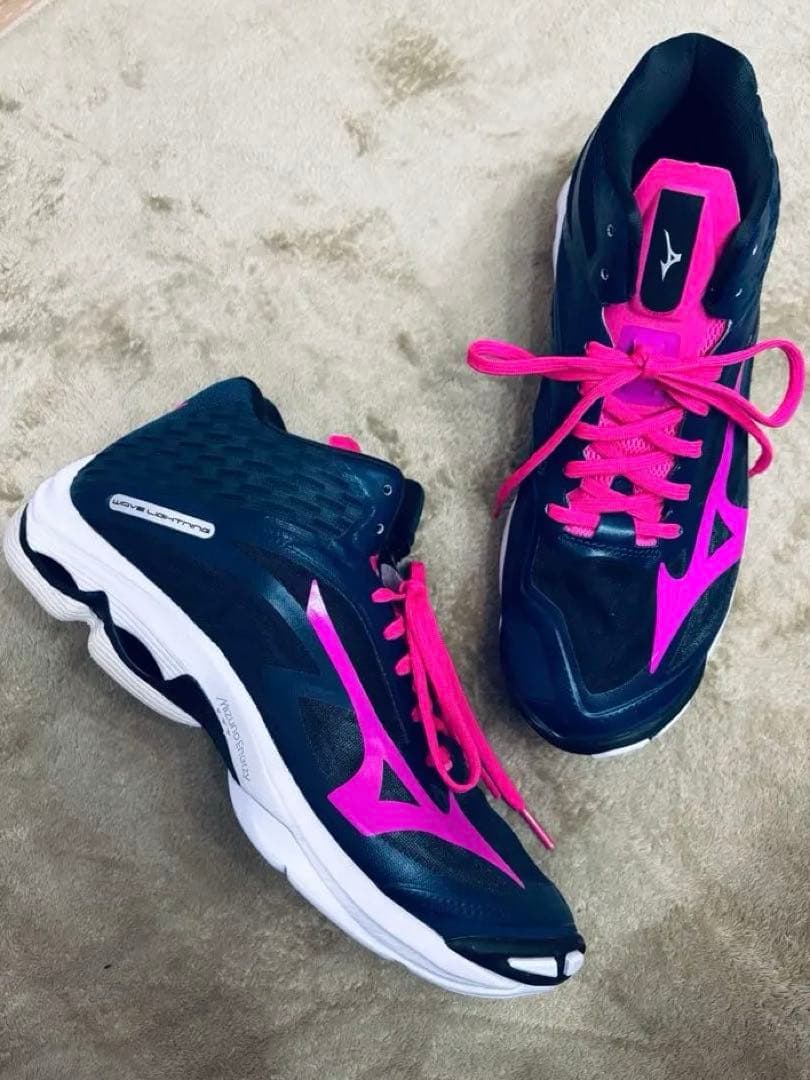 Mizuno WAVE LIGHTNINGバレーボールシューズ26.0cm