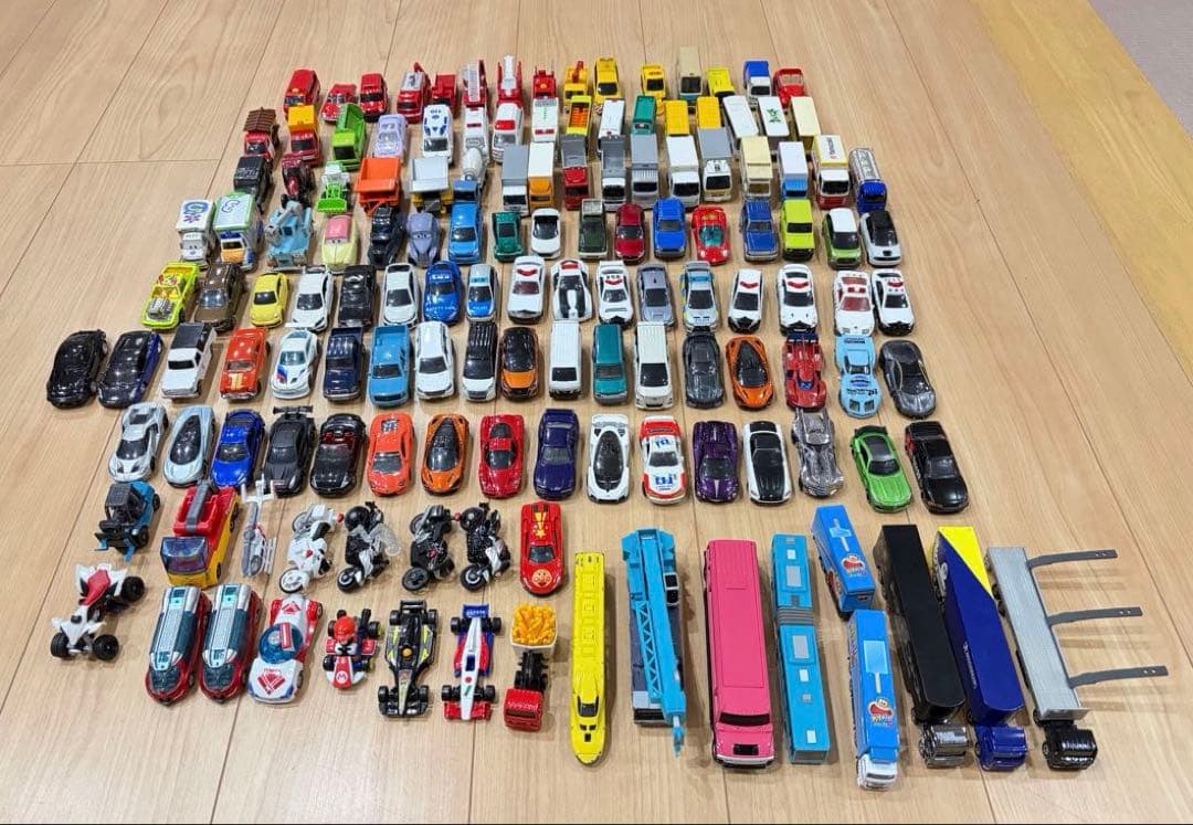 タカラトミー　トミカ　その他メーカー　１４０個　まとめ売り