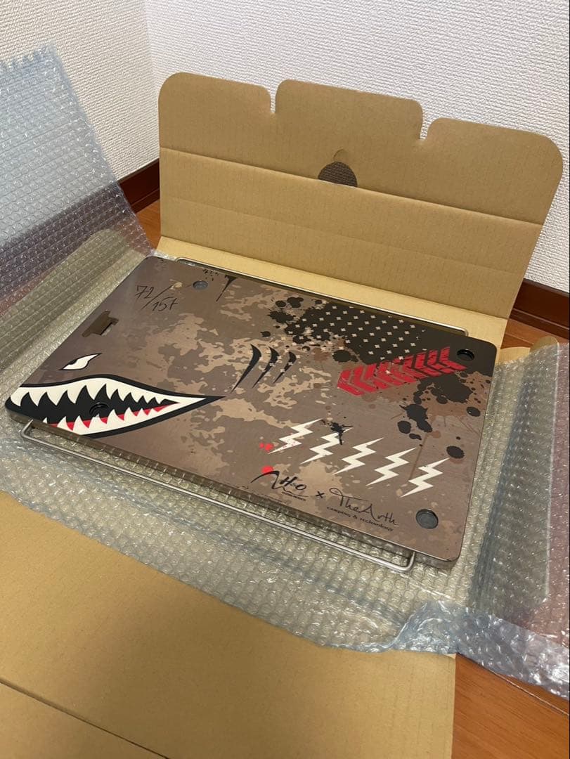 H&O×TheArth 床ジョーズ　床JAWS