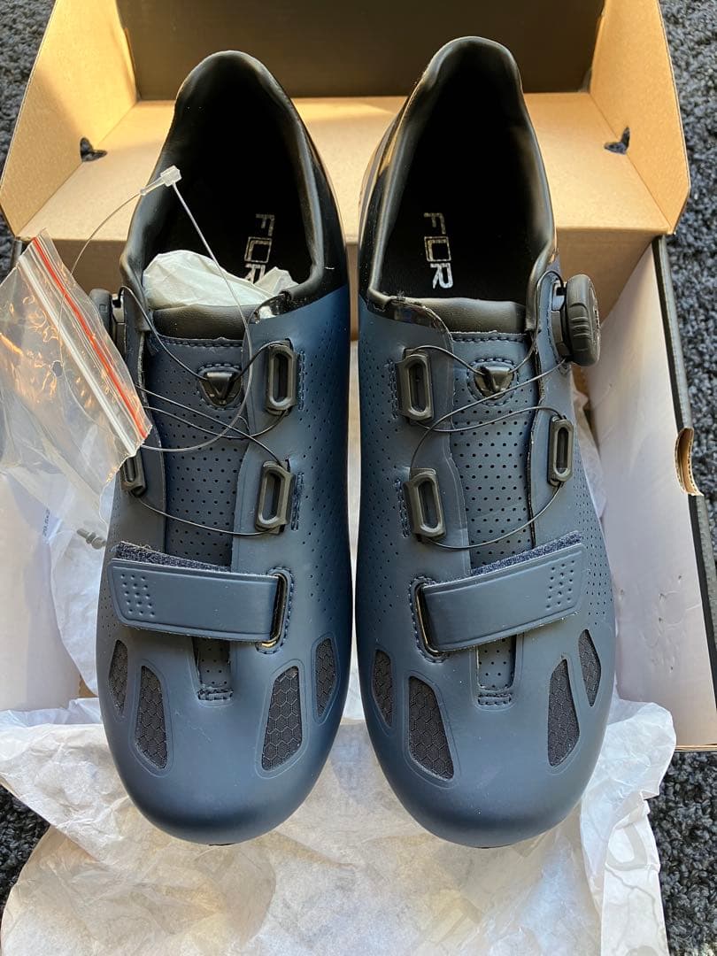 ＦＬＲ　Ｆ１１　ロードバイク系３穴シューズ