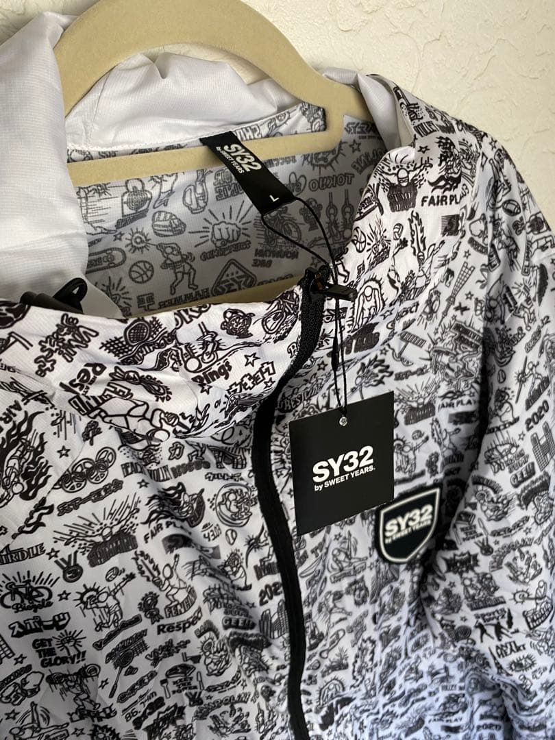 SY32 パーカー　シャカシャカ　薄手　L 　総柄　ウィンドブレーカー
