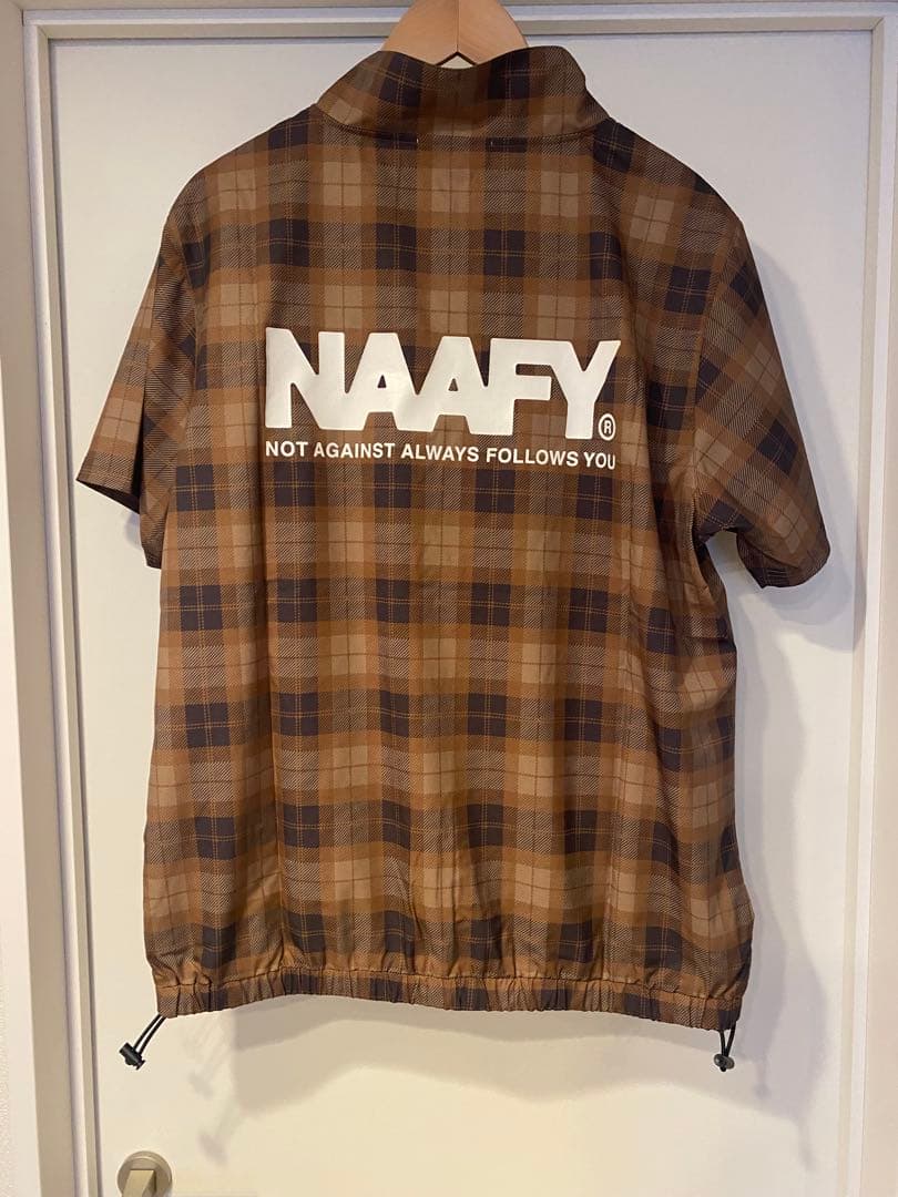 【新品未使用】NAAFY ゴルフウェアセット(ハーフジップシャツ＋ショートパンツ
