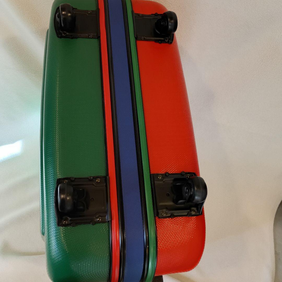 UNITED COLORS OF BENETTONキャリーケース希少-美品、大型