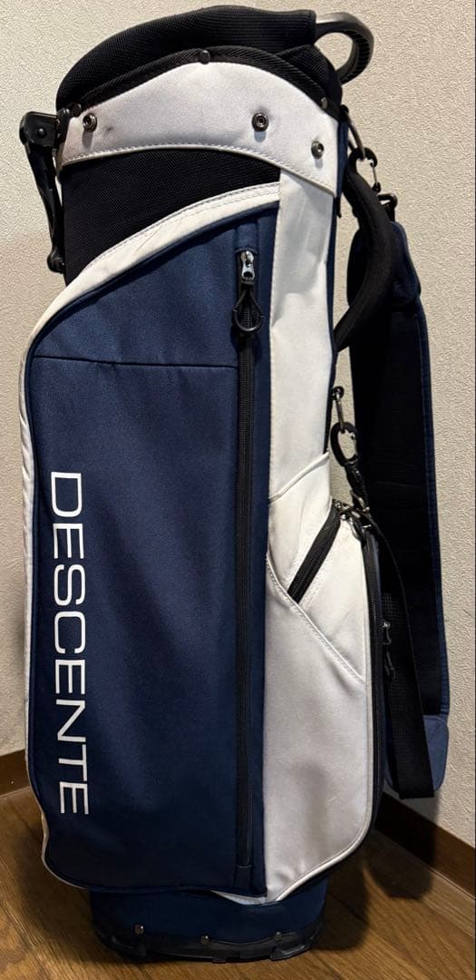 DESCENTE 軽量スタンドゴルフバッグ 紺x白 おまけデサントサブバッグ付