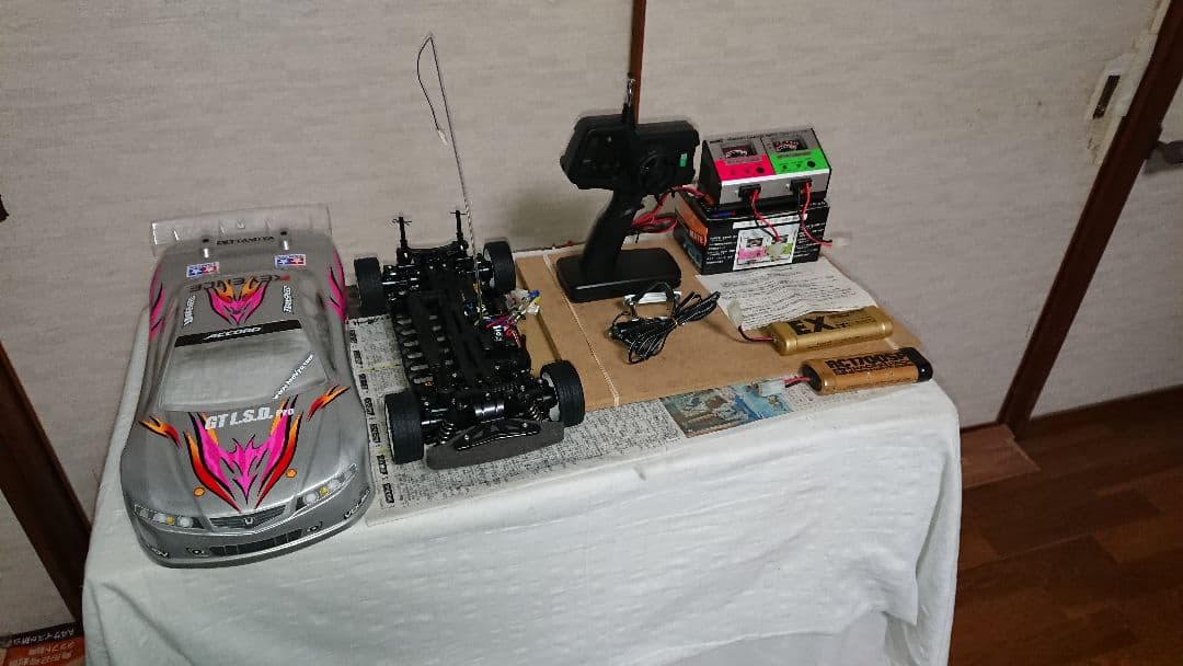 タミヤTT-01未走行セットTRF仕様汎用ボディ附属