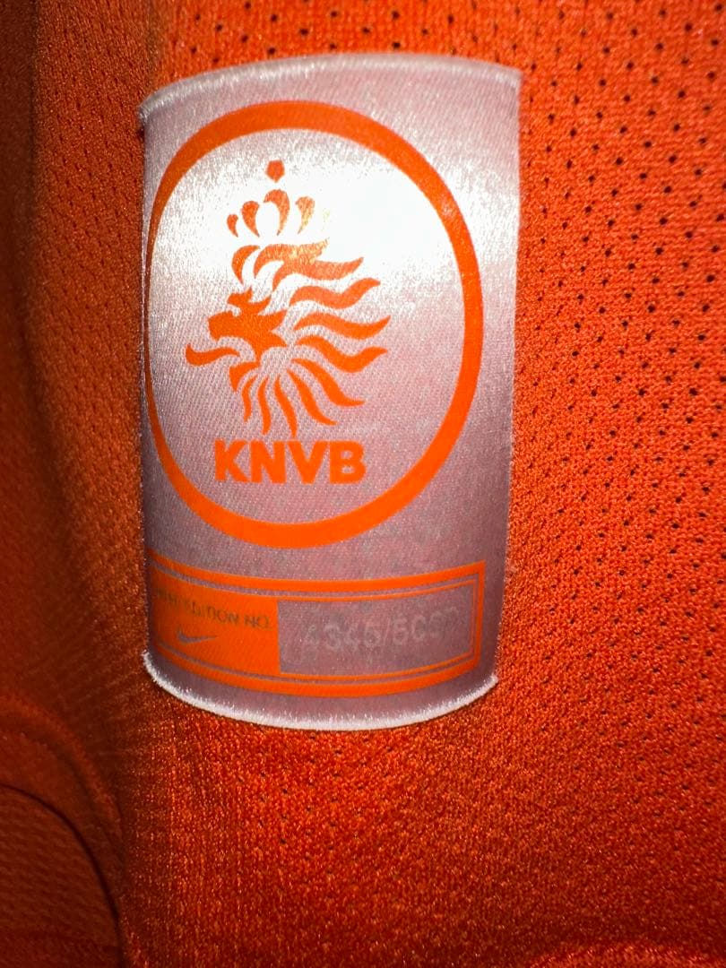 【希少・限定】NIKE オランダ代表ユニフォーム ファンニステルローイ L