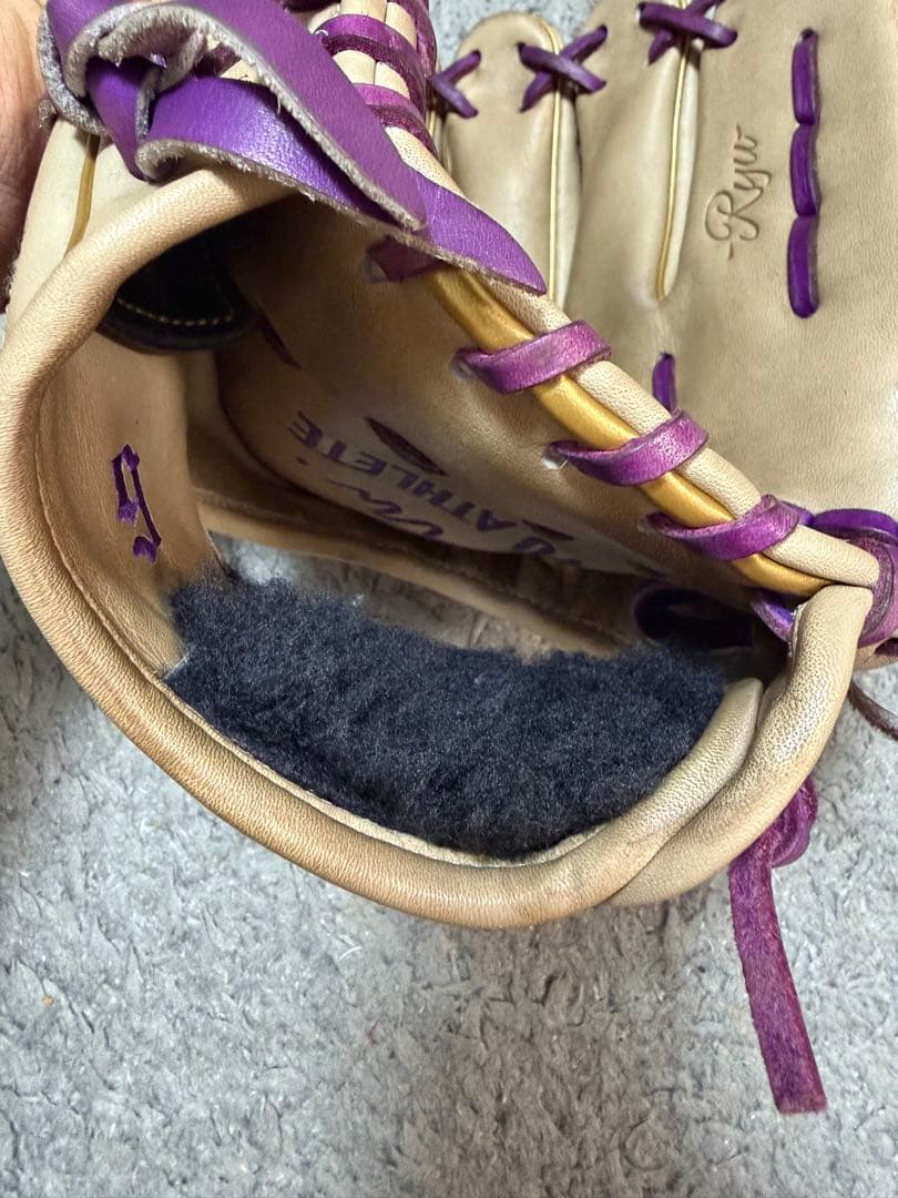 RYU 6周年グローブ