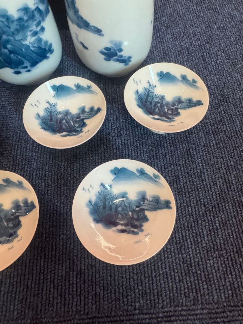 1884 有田焼　畑萬陶苑　染付山水　酒器セット　徳利2客　猪口5客　未使用