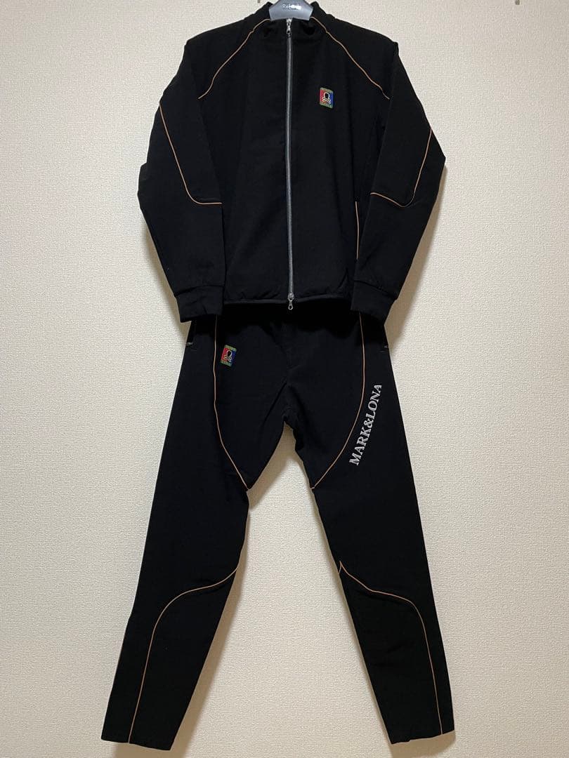 【上下セットがお買い得】マークアンドロナ セットアップ