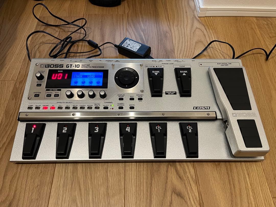 BOSS GT10 ギターエフェクター