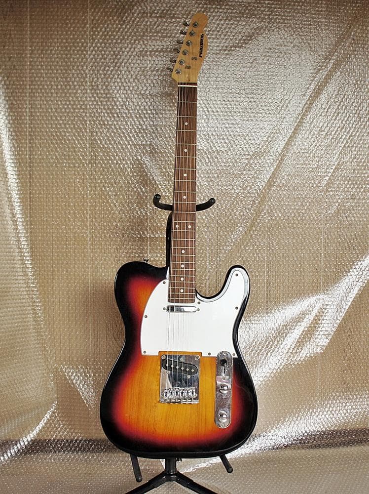 Playtech Telecaster エレキギター サンバースト 置き台付き