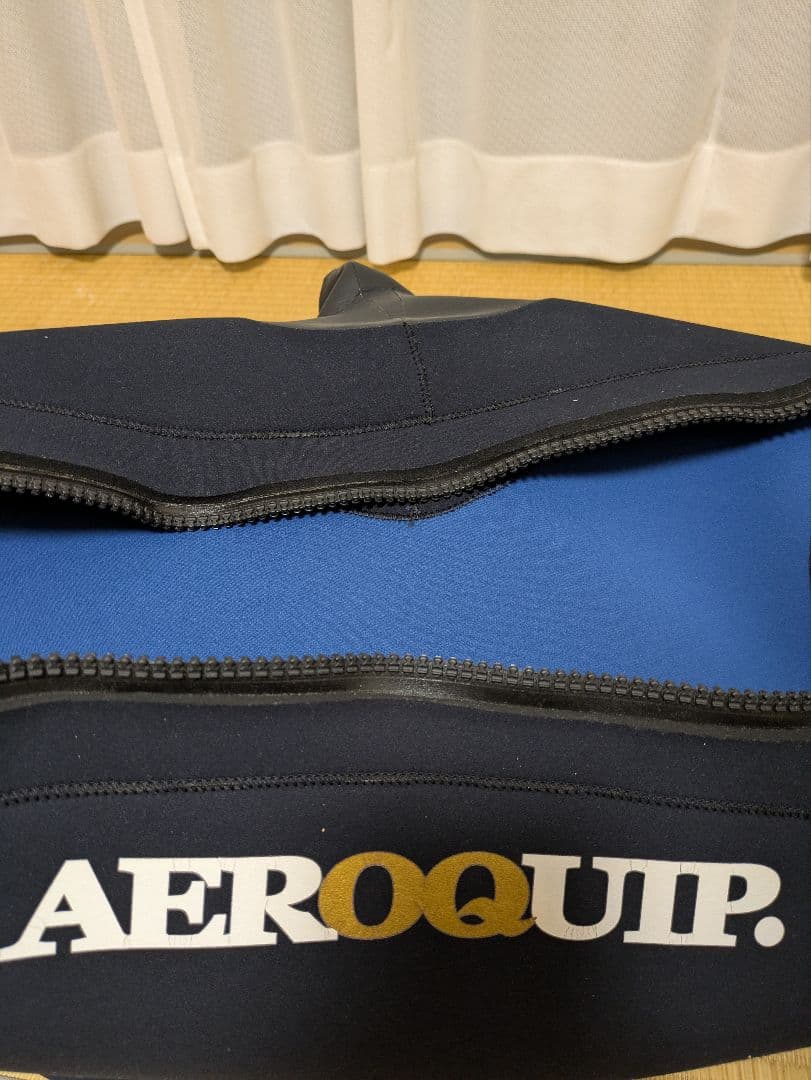 boss　AEROQUIP ドライスーツ