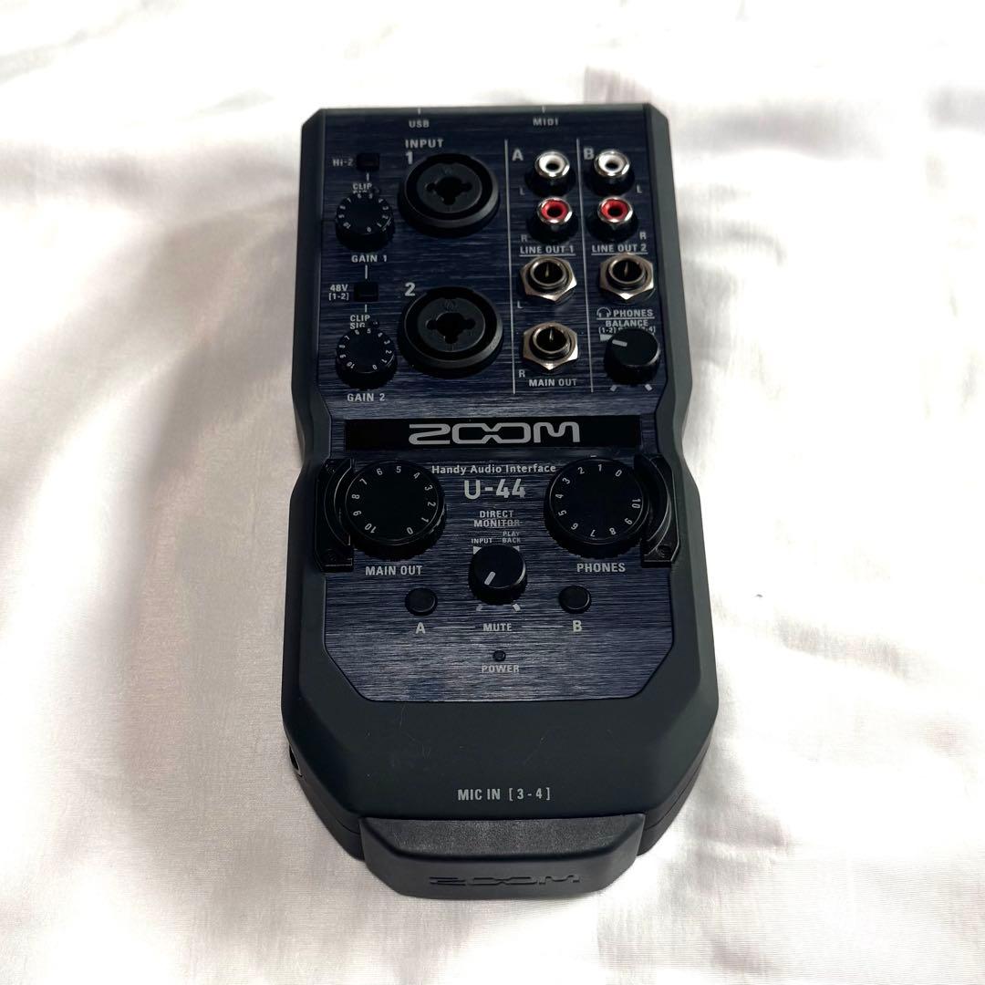 ZOOM U-44 オーディオインターフェイス
