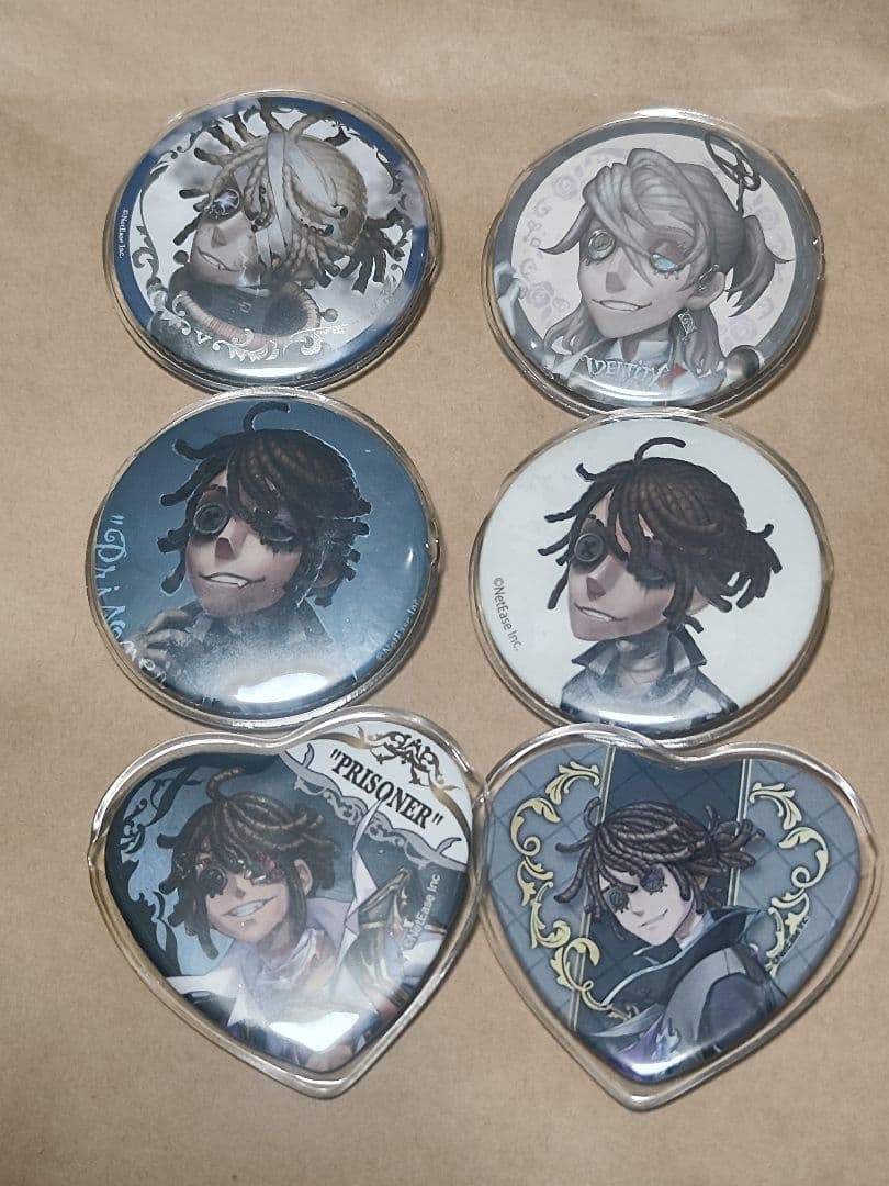 第五人格　囚人　缶バッジ　アクリルスタンド　アクリルキーホルダー