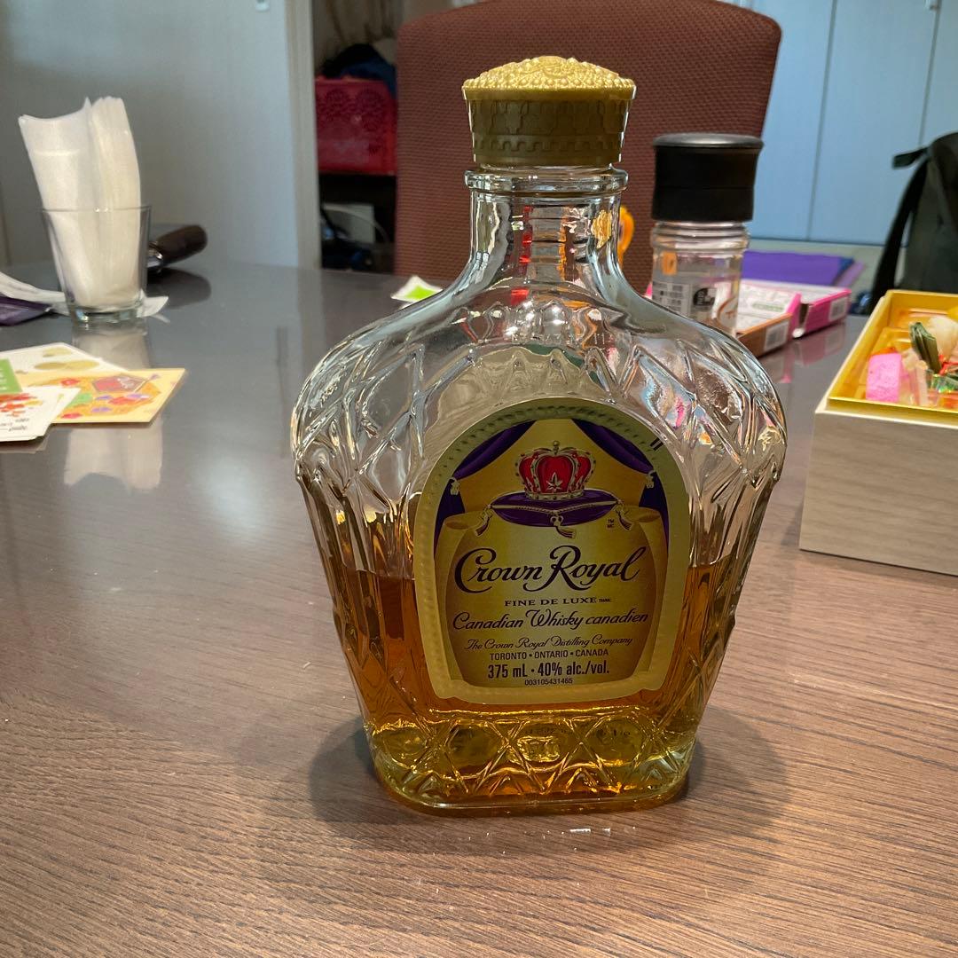 クラウンロイヤル　ウイスキー