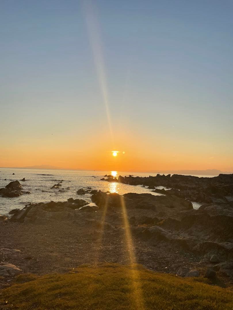 赤保留の御守り【写真】