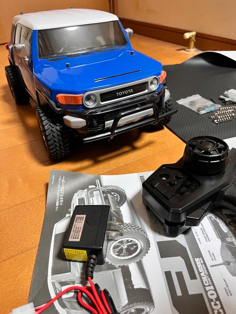 TOYOTA FJ Cruiser ラジコン 1/10スケール