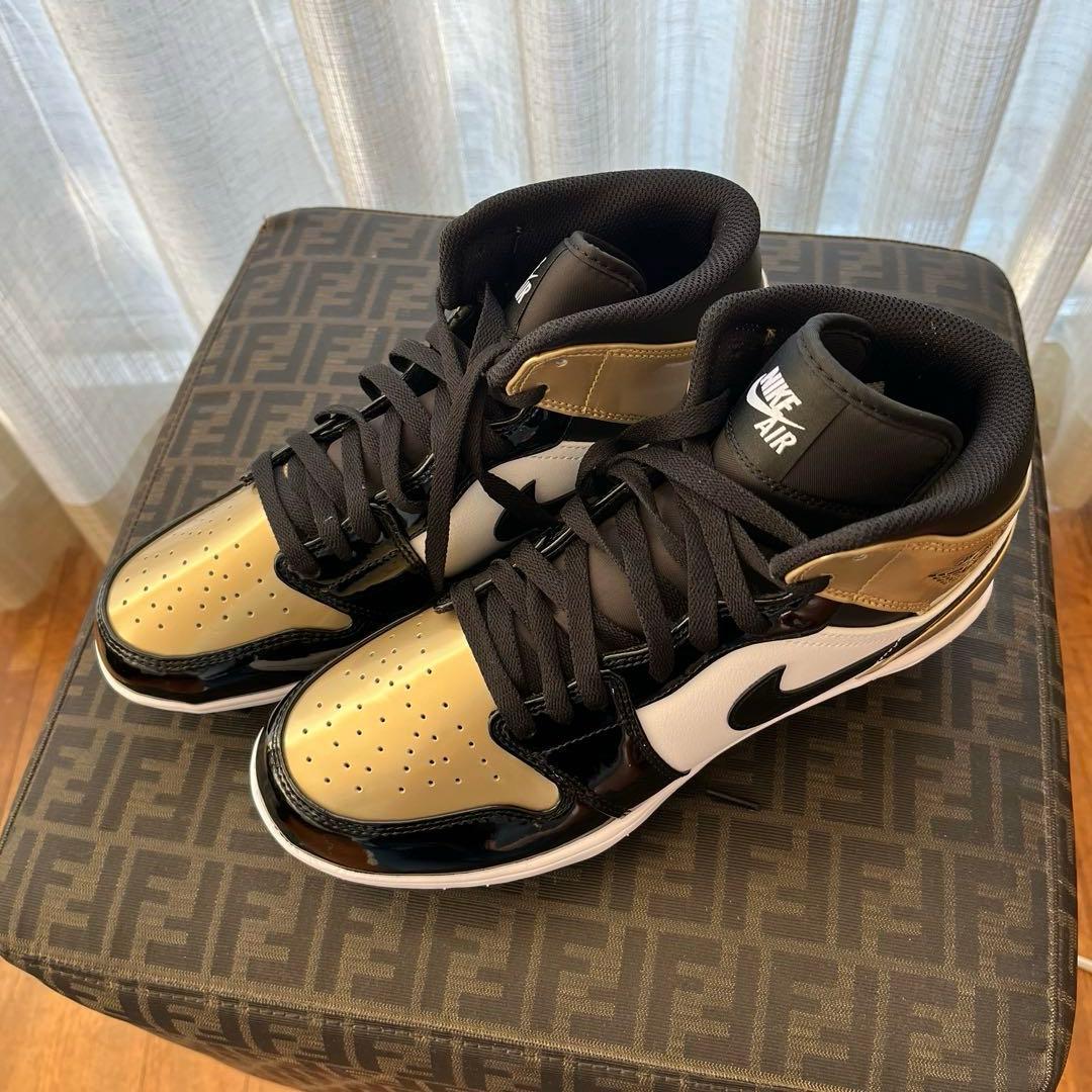 アメフトスパイク JORDAN メタリックゴールド・ブラック　サイズ26.5