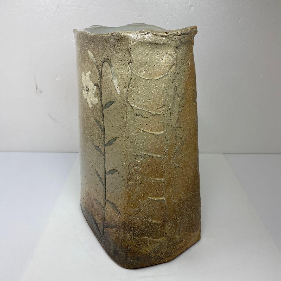 専用美品　十五代　坂倉新兵衛　百合の絵萩灰被花器共箱トトオ東さ7-0216☆2F