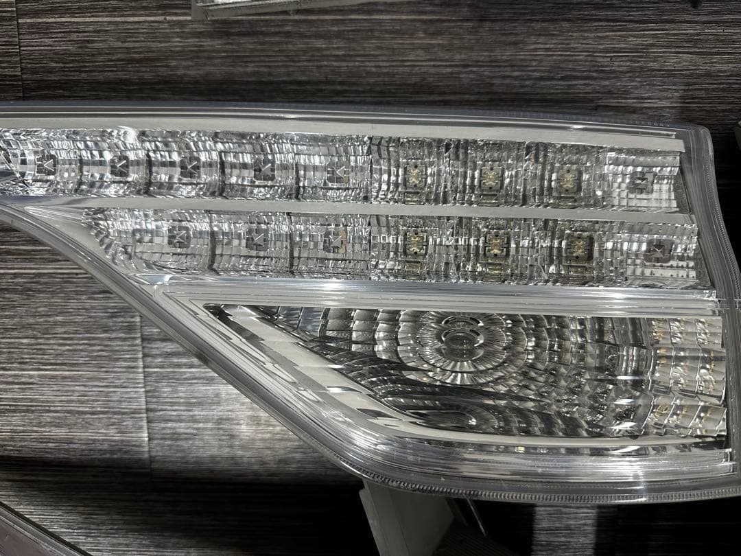 トヨタ エスティマ 50系 後期用 純正 テールランプ