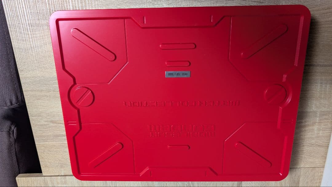 ジャンク品　ガンダム　MS キャラクターウォッチ　RED 181/500