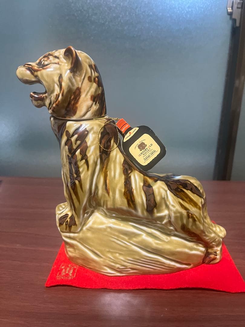 未開栓 Suntory サントリー オールドウィスキー 干支ボトル　寅