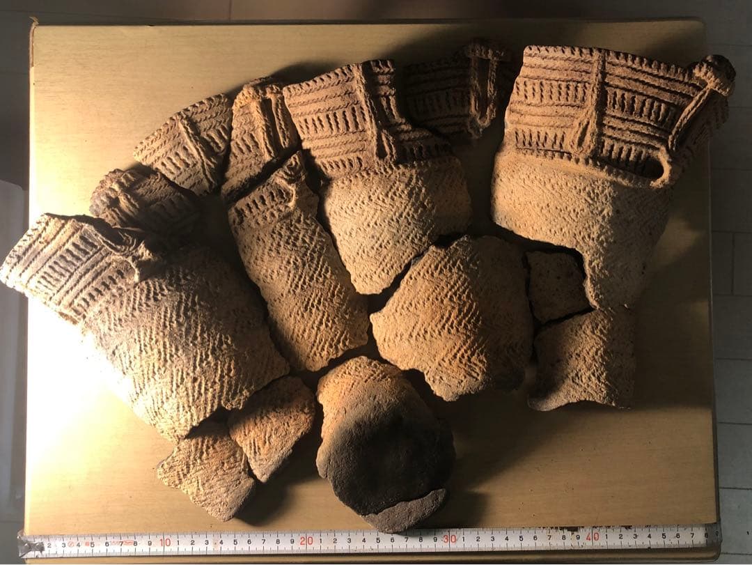 「縄文土器の欠片 No.526」です。