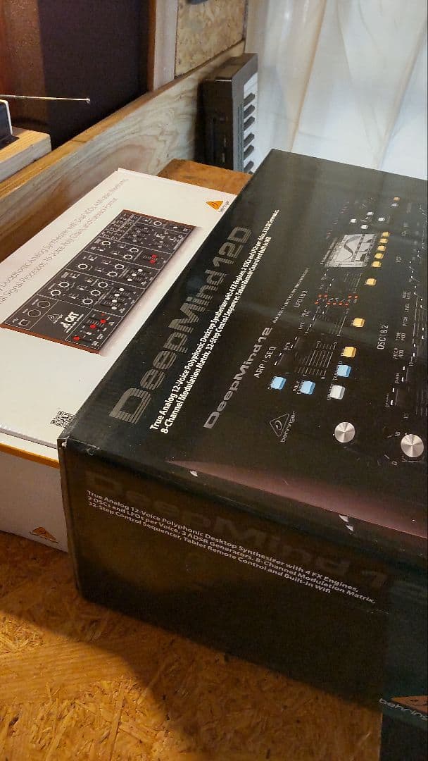 Behringer アナログシンセサイザー　２台セット