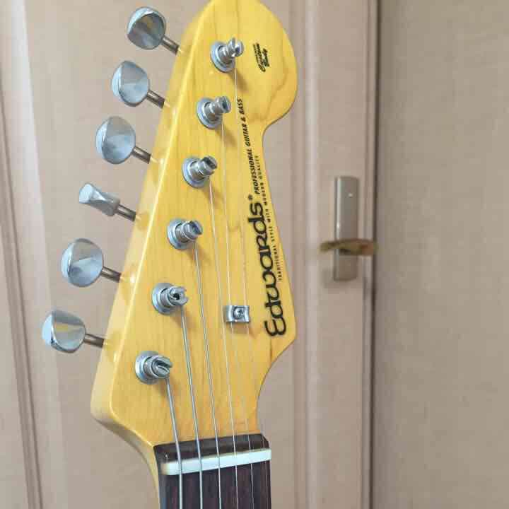 エドワーズ エレキ 定価10万