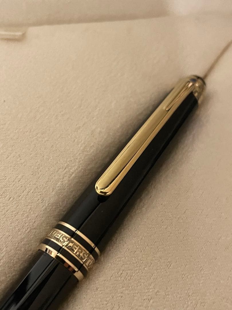 ‼️限定品‼️モンブラン ユニセフボールペン‼️サファイア‼️化粧箱サービスガイド付属