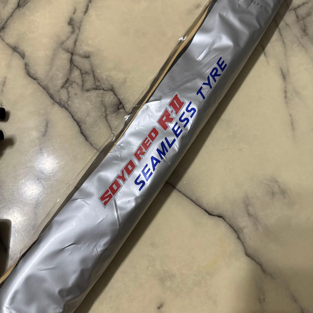 SYO RED R17 シームレスタイヤ 競輪