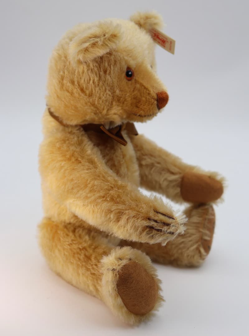 シュタイフ・テディベア e 限定2000体 Witneyの限定品